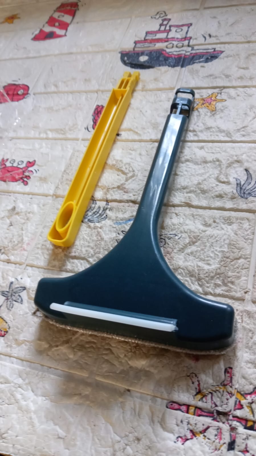Brush 2 in 1 Mesh Cleaning Brush & Wiper with Extended Handle Window Cleaning Brush Net Cleaner,Magic Window Cleaner Brush, Window Mesh Cleaner (1 Pc) Brush 2 in 1 Mesh Cleaning Brush & Wiper with Extended Handle Window Cleaning Brush Net Cleaner,Magic Window Cleaner Brush, Window Mesh Cleaner (1 Pc)